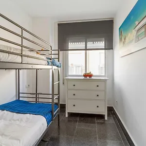 family-apartment-malaga.hotelsinnerja.org/